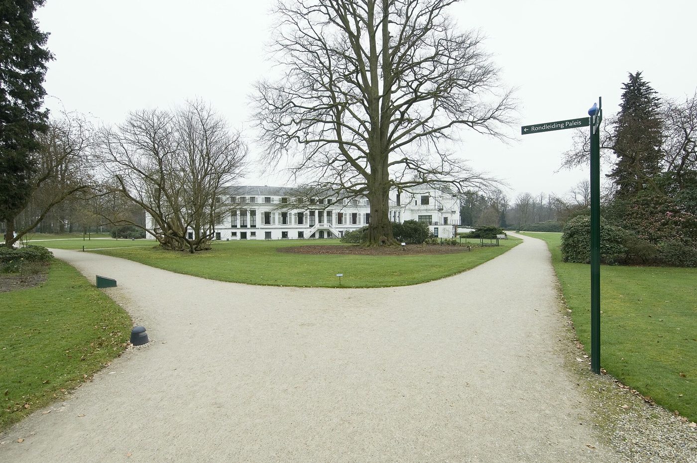 achterzijde van Paleis Soestdijk in Baarn